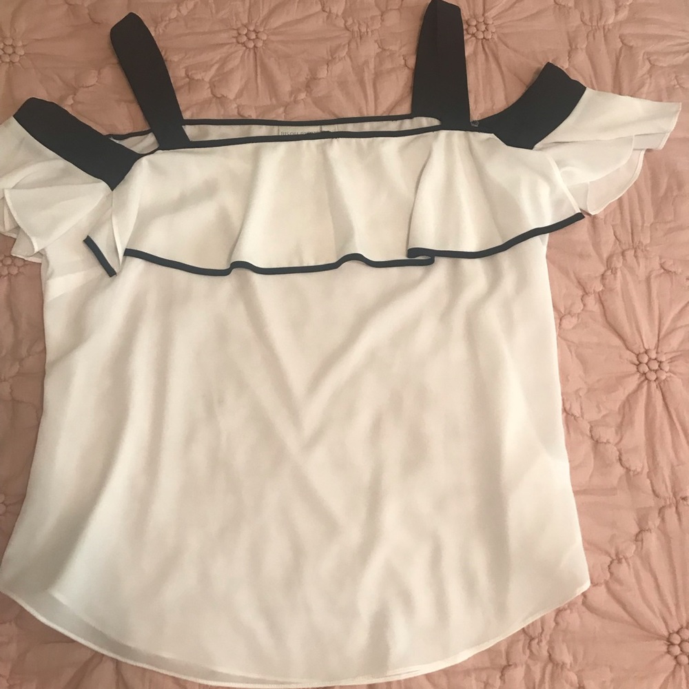 Cold Shoulder Top XL